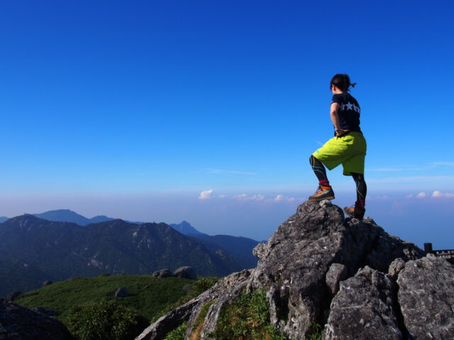 屋久島 宮之浦岳山頂