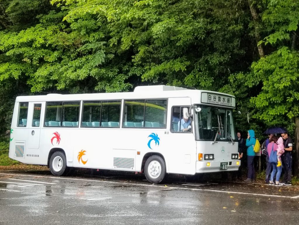 屋久島交通のバス