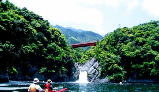屋久島 トローキの滝　シーカヤック